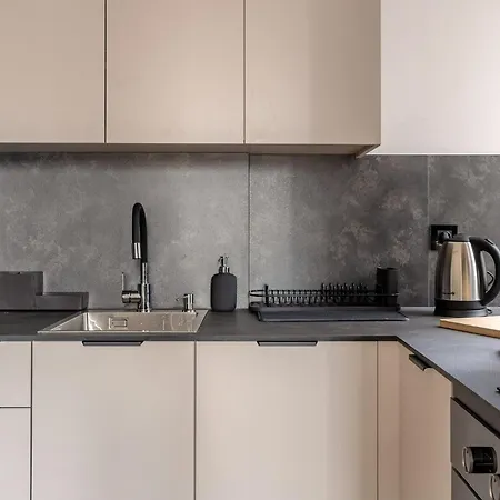 Modern In The Center דירה ורשה